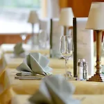 Derneuwirt Hotel 3*