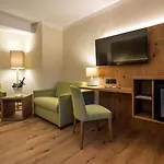 Derneuwirt Hotel Schwendau