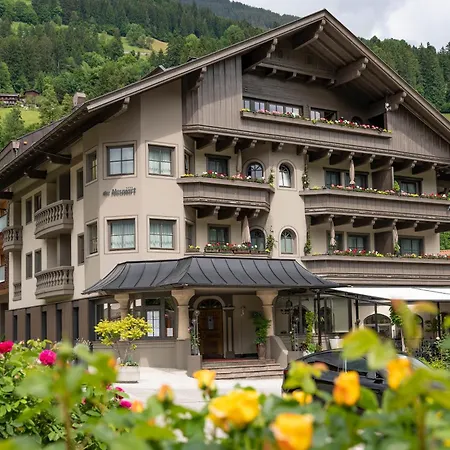 Hotel Derneuwirt