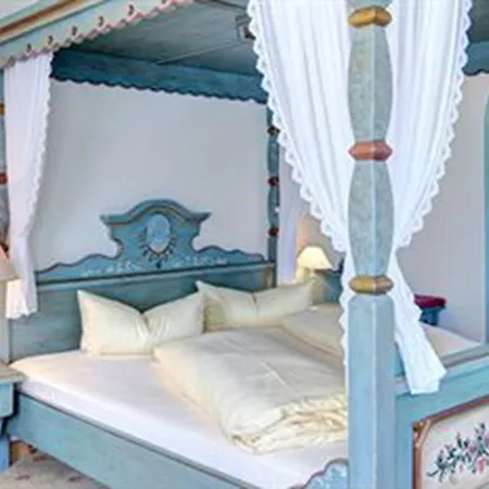 Derneuwirt 3* شفينداو