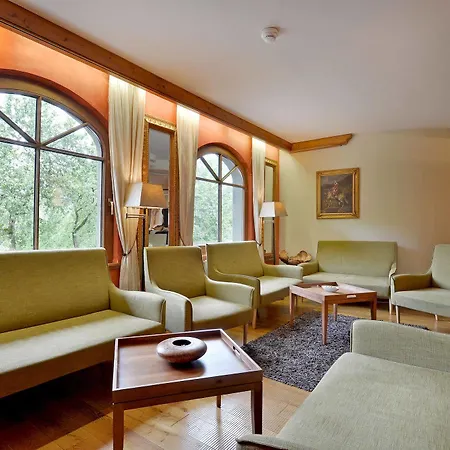 Derneuwirt Hotel