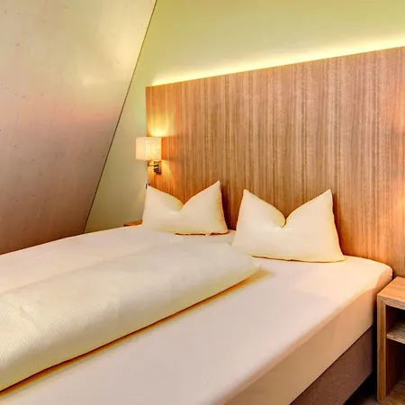 Hotel Derneuwirt