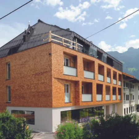 Derneuwirt Hotel 3*