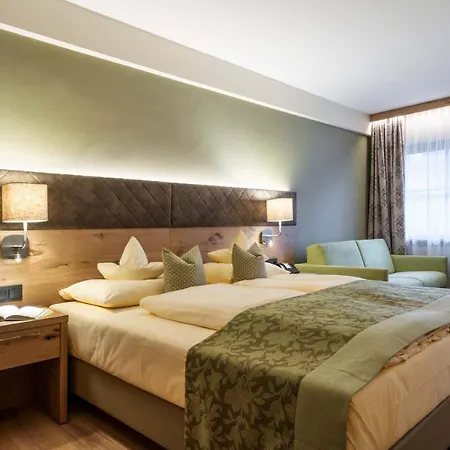 Hotel Derneuwirt 3*