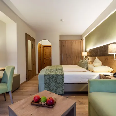 Derneuwirt Hotel Schwendau