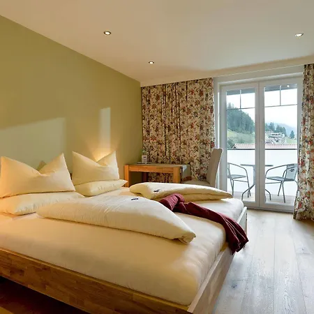 Derneuwirt Hotel