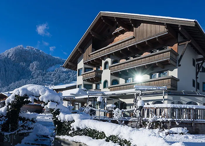 Ξενοδοχείο Derneuwirt Schwendau