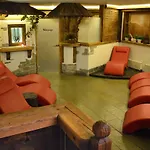 Ξενοδοχείο Derneuwirt Schwendau